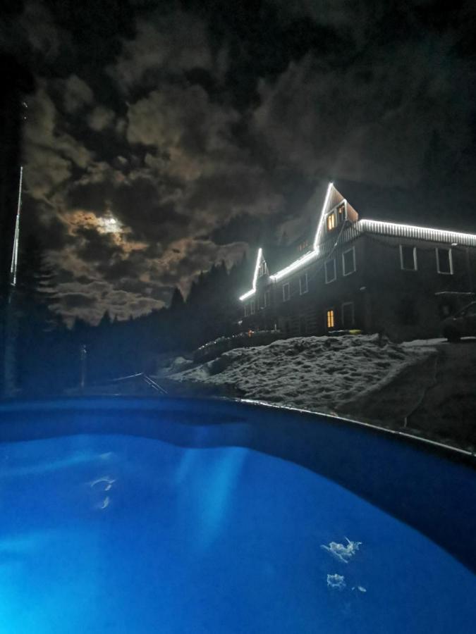 Chata Pod Studnicnou Pec pod Snezkou Esterno foto