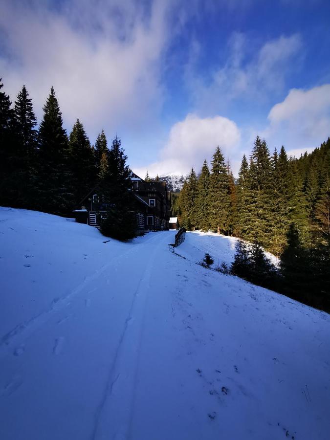 Chata Pod Studnicnou Pec pod Snezkou Esterno foto