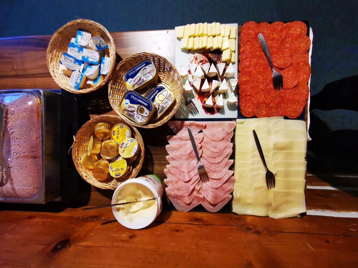 Chata Pod Studnicnou Pec pod Snezkou Esterno foto